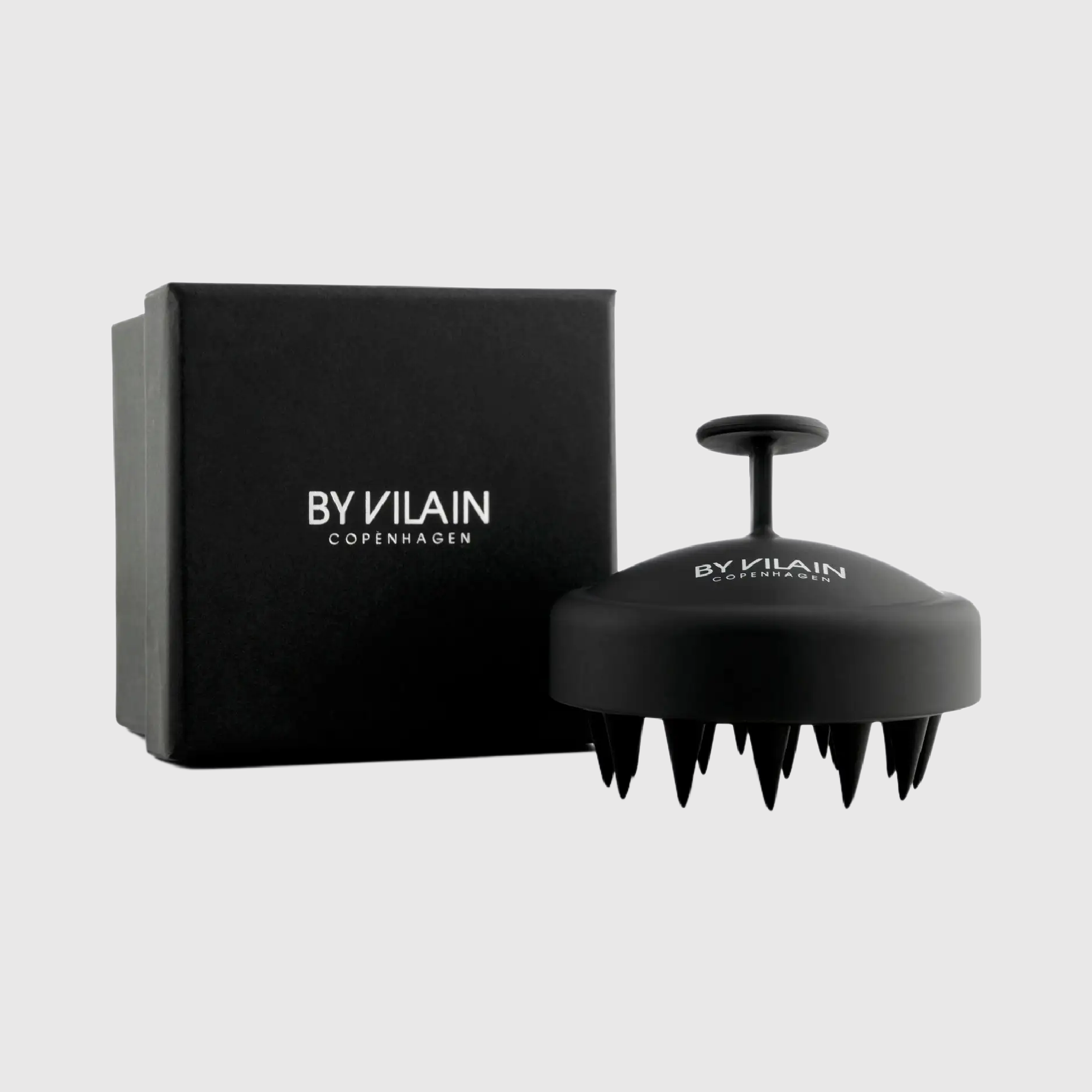 By Vilain Shampoo Brush